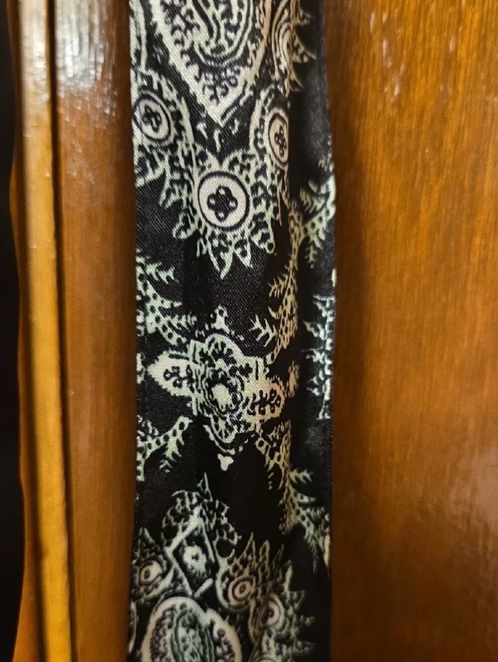 NEVER WORN GAP Black and White Paisley Ribbon Belt